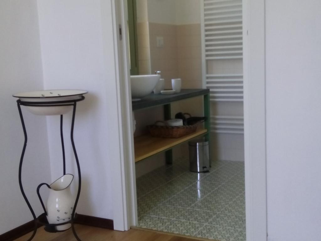 Appartamento La Camelia Ameno Cameră foto